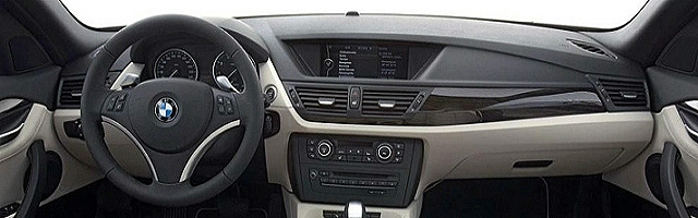 Официально: интерьер новой BMW X1 (2010)